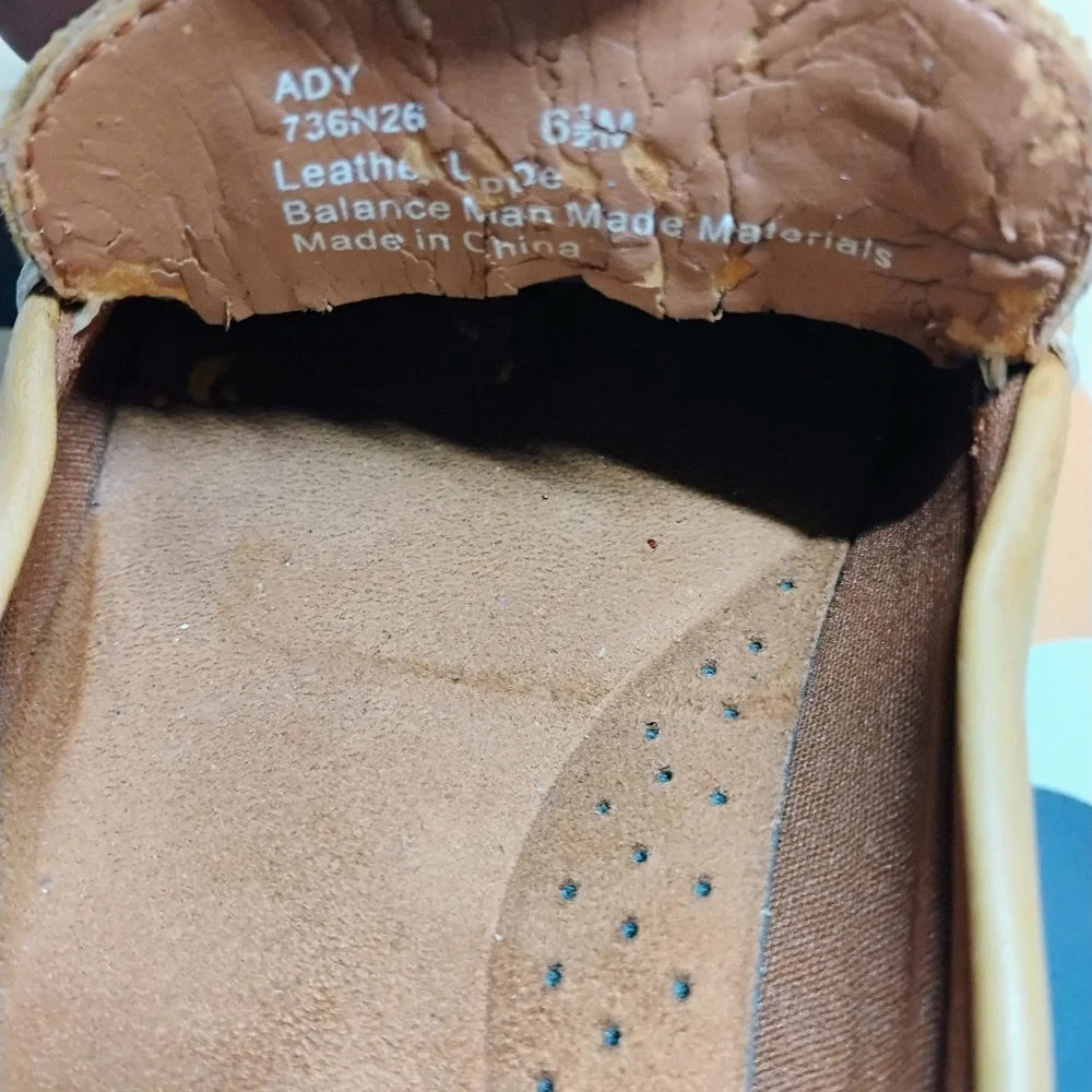 Naturalizer Brown Loafer Shoes Slip On Womens 6.5 Leather Bead Embellishments